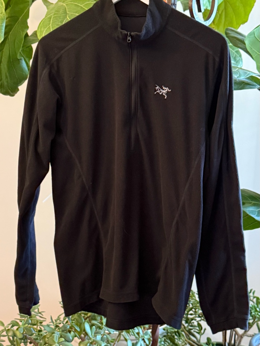 Arc'teryx Medium Black Long-Sleeve Half-Zip Base Layer
